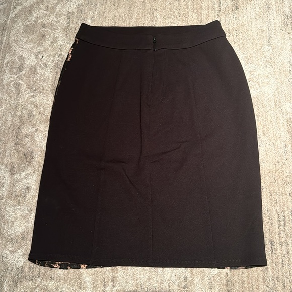 bebe lace pencil skirt - Picture 2 of 2